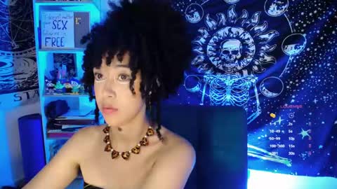 Snapshot of ela_0 chatting on June 18, 2026, 9:14 am Ela Help me reach 100 thumbs up online show from June 18, 2026, 9:14 am