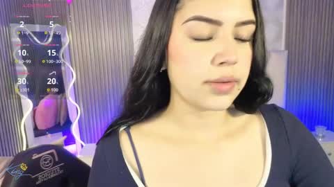 ela_tay1 online show from April 17, 2026, 7:17 pm