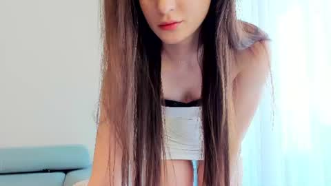 Snapshot of elaanna chatting on July 7, 2026, 8:07 am Ela online show from July 7, 2026, 8:07 am