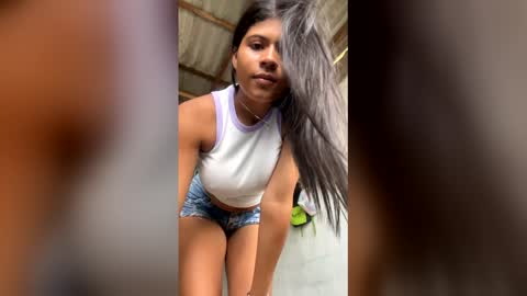 Elahia online show from March 23, 2026, 7:29 pm