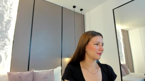 E L A I A online show from February 23, 2026, 8:28 pm