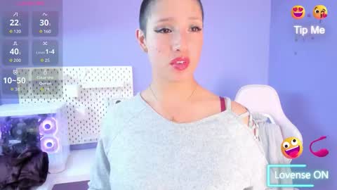 elaine87_ online show from September 16, 2025, 7:37 pm