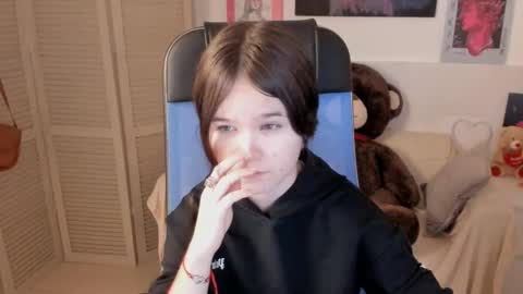 Your sweet girl online show from September 19, 2025, 9:04 pm