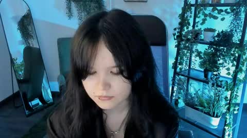 Snapshot of elainebeness chatting on May 19, 2026, 7:31 pm Your sweet girl online show from May 19, 2026, 7:31 pm