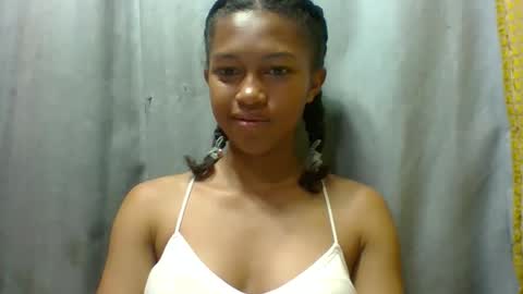 elaliealdy online show from November 29, 2025, 7:11 am