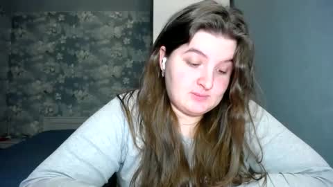 Elanis online show from January 6, 2025, 1:19 pm