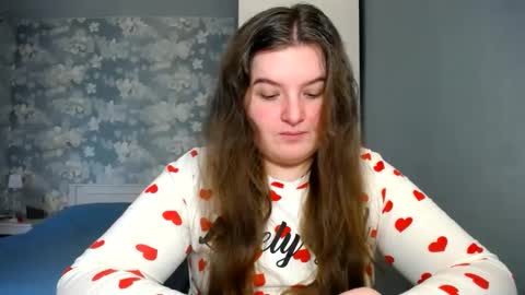 Elanis online show from March 3, 2025, 10:28 am