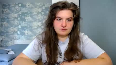 Snapshot of elanis_blair chatting on May 24, 2026, 2:00 pm Elanis online show from May 24, 2026, 2:00 pm
