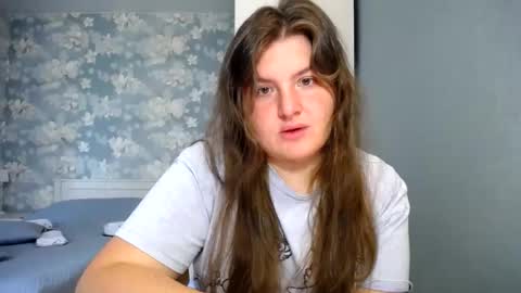 Snapshot of elanis_blair chatting on May 28, 2026, 11:07 am Elanis online show from May 28, 2026, 11:07 am