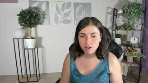 Snapshot of elara_starfall chatting on July 2, 2026, 5:35 am Marta online show from July 2, 2026, 5:35 am