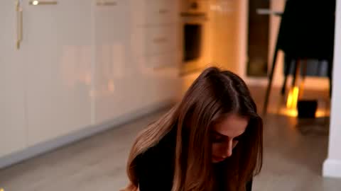 elarashine online show from March 9, 2026, 8:24 pm