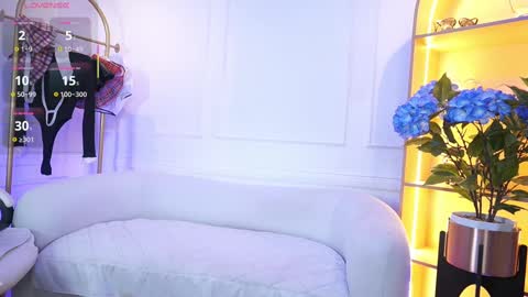 Elasummeer online show from September 20, 2025, 11:44 am