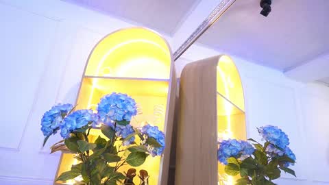 Elasummeer online show from January 9, 2026, 11:35 am