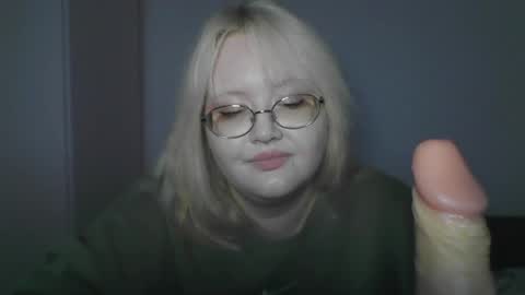 elayne_sweet online show from April 20, 2026, 6:05 am