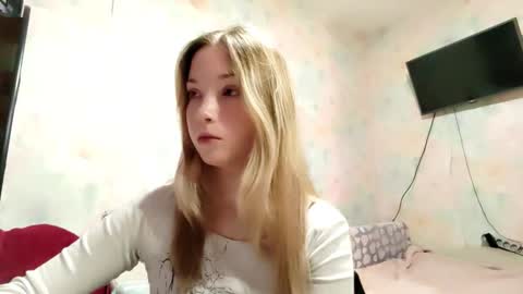 MIa online show from March 14, 2026, 1:23 am