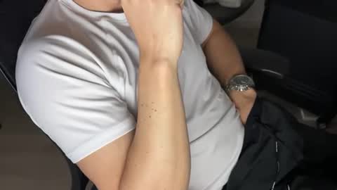 elc_2 online show from January 31, 2025, 12:07 pm