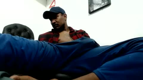 elcaballeroblack online show from June 8, 2026, 1:28 am