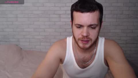 Snapshot of electric_smile chatting on December 14, 2025, 1:38 pm Alex online show from December 14, 2025, 1:38 pm