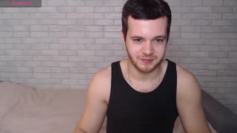 Snapshot of electric_smile chatting on December 19, 2025, 5:58 am Alex online show from December 19, 2025, 5:58 am