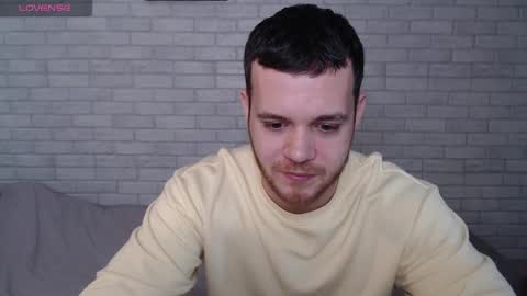 Snapshot of electric_smile chatting on January 9, 2026, 8:28 am Alex online show from January 9, 2026, 8:28 am