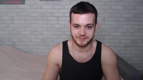 Snapshot of electric_smile chatting on January 11, 2026, 4:56 pm Alex online show from January 11, 2026, 4:56 pm