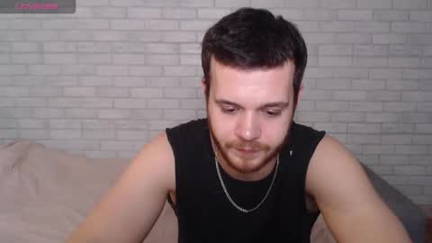 Snapshot of electric_smile chatting on February 8, 2026, 5:05 pm Alex online show from February 8, 2026, 5:05 pm