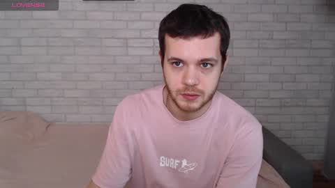 Snapshot of electric_smile chatting on March 3, 2026, 9:26 am Alex online show from March 3, 2026, 9:26 am