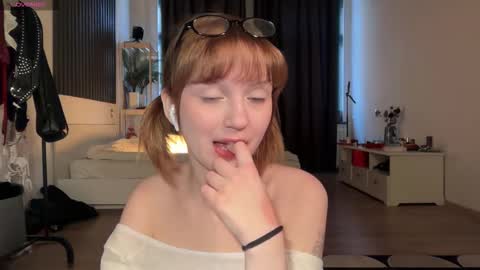 Aleksa online show from November 19, 2025, 11:21 am