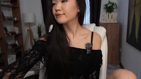 Jess online show from April 23, 2026, 8:13 am