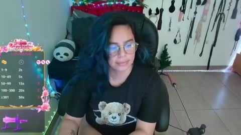 Snapshot of elektra_32 chatting on May 9, 2026, 4:23 pm elektra online show from May 9, 2026, 4:23 pm