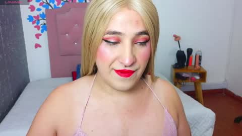 Snapshot of elektra_doll chatting on June 5, 2026, 4:02 pm elektra_doll online show from June 5, 2026, 4:02 pm