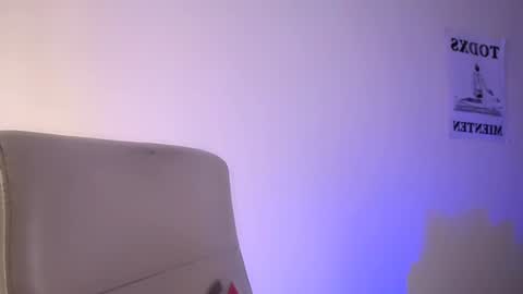  Elektra Sky  online show from January 29, 2025, 2:53 pm