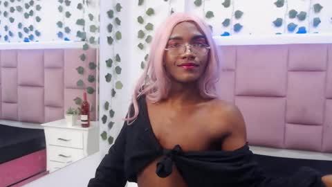 Snapshot of elektraqueen1 chatting on May 28, 2026, 7:33 pm LUISA online show from May 28, 2026, 7:33 pm