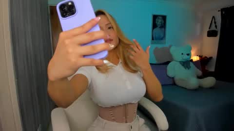 Elena online show from January 17, 2026, 8:56 pm