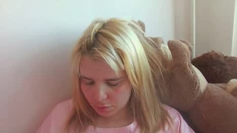 Elena online show from June 6, 2026, 4:33 pm