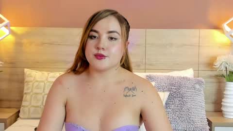 Elena online show from April 18, 2026, 7:07 pm