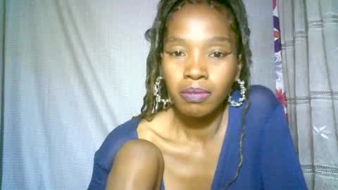 elenah013 online show from February 14, 2025, 5:41 am