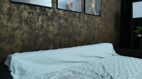 Hellen online show from April 24, 2026, 6:54 pm