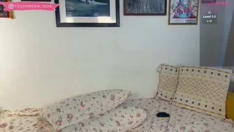 Snapshot of elenalooove chatting on February 2, 2026, 8:46 am Elena insta yourdream 1ove online show from February 2, 2026, 8:46 am