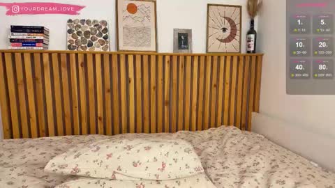 Snapshot of elenalooove chatting on February 25, 2026, 9:19 am Elena insta yourdream 1ove online show from February 25, 2026, 9:19 am