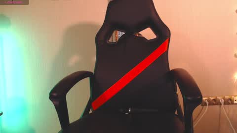 Heleonora online show from December 15, 2024, 1:54 pm