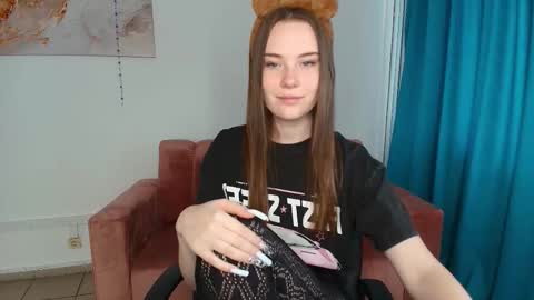 elenaoconar online show from September 16, 2025, 5:52 am