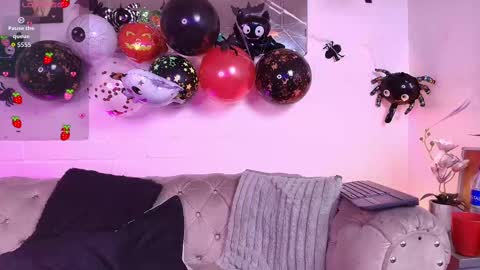elenna_boobs_ online show from October 23, 2025, 7:07 am