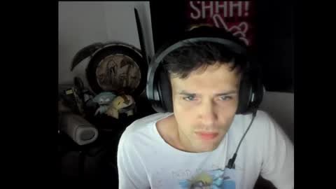 elephantrunkman online show from March 2, 2025, 5:44 am