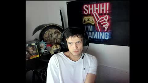 elephantrunkman online show from March 5, 2025, 3:18 am