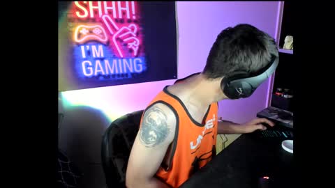 elephantrunkman online show from March 6, 2025, 6:41 am