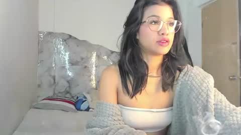 elettra_bennet online show from August 6, 2026, 2:24 am
