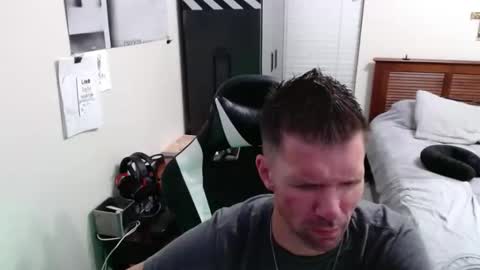 Walker online show from October 1, 2025, 5:24 am