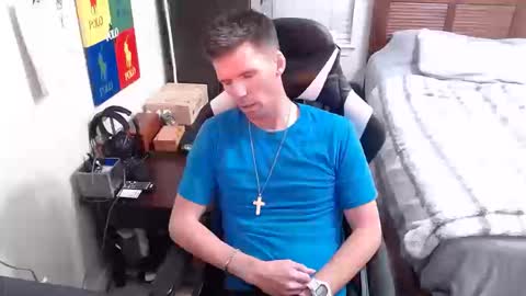 Walker online show from October 12, 2025, 4:11 am