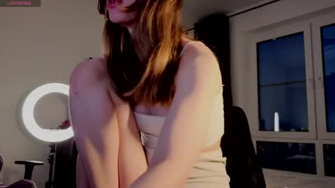Snapshot of elfiecollins chatting on May 2, 2026, 1:10 am Elfie online show from May 2, 2026, 1:10 am